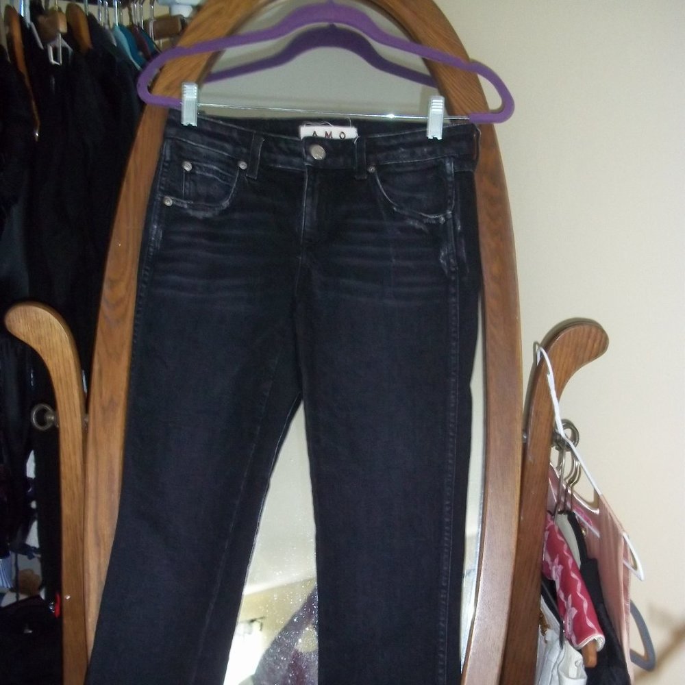 BLACK JEANS